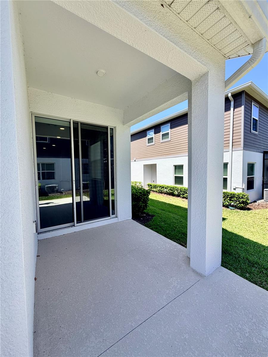 TOWNS AT TUSKAWILLA COMMONS - Residential Lease