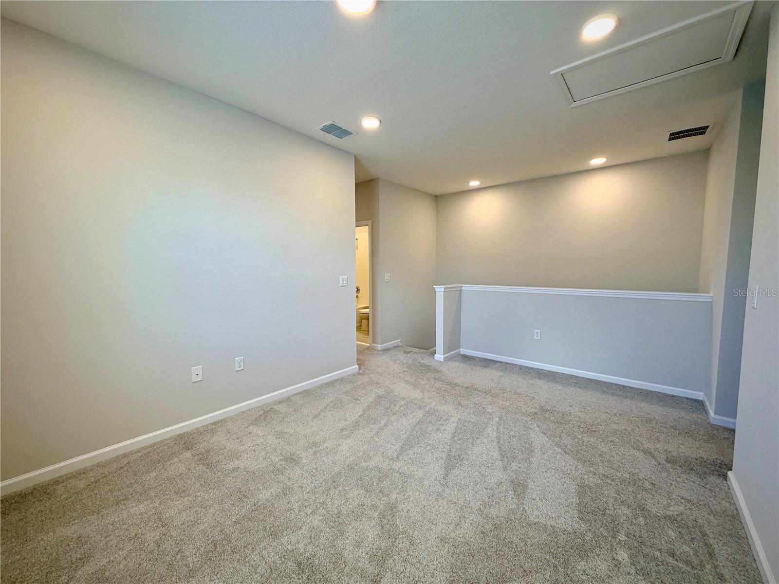 TOWNS AT TUSKAWILLA COMMONS - Residential Lease