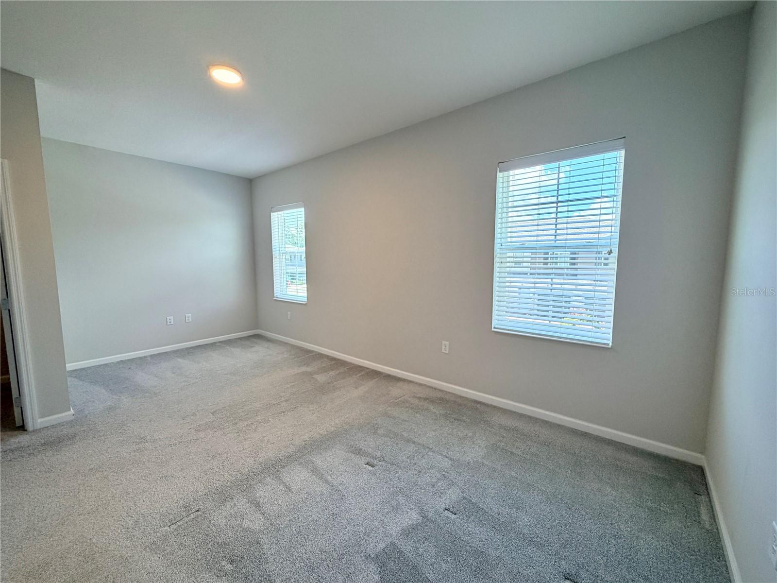 TOWNS AT TUSKAWILLA COMMONS - Residential Lease