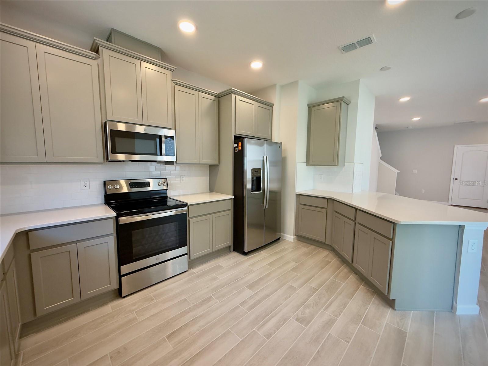 TOWNS AT TUSKAWILLA COMMONS - Residential Lease