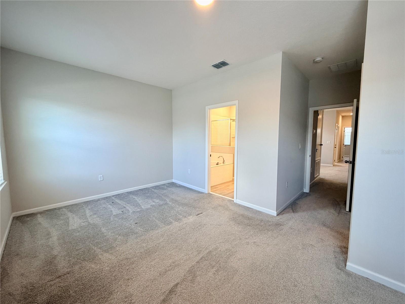 TOWNS AT TUSKAWILLA COMMONS - Residential Lease
