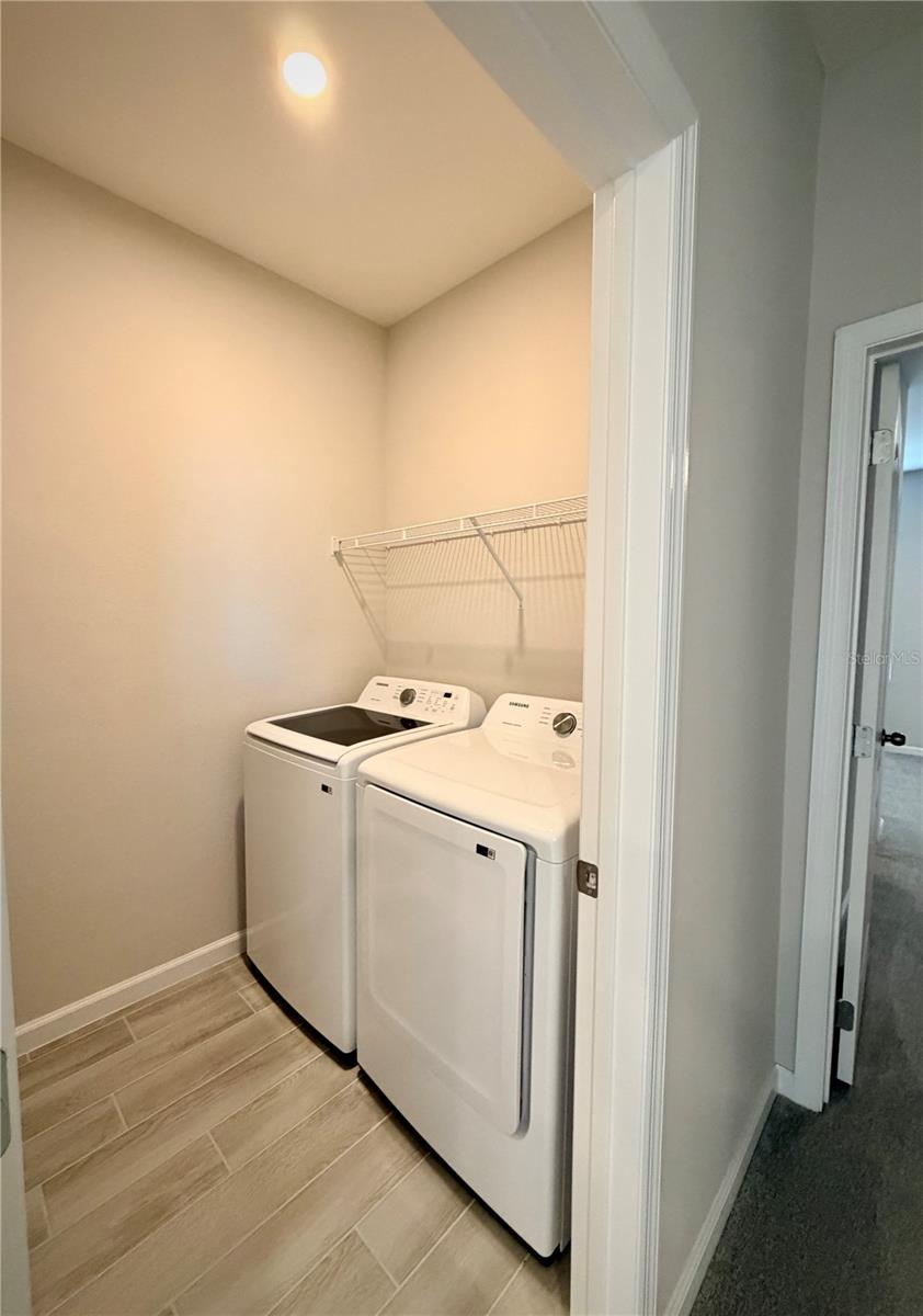 TOWNS AT TUSKAWILLA COMMONS - Residential Lease