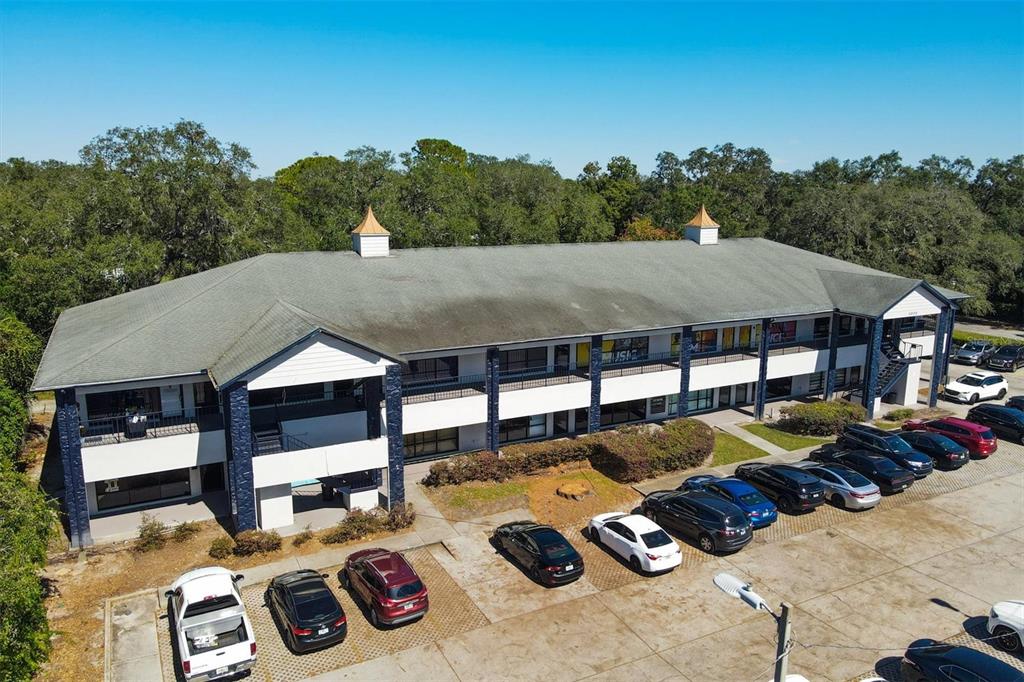 TAMPAS NORTH SIDE COUNTRY CLU - Commercial Sale