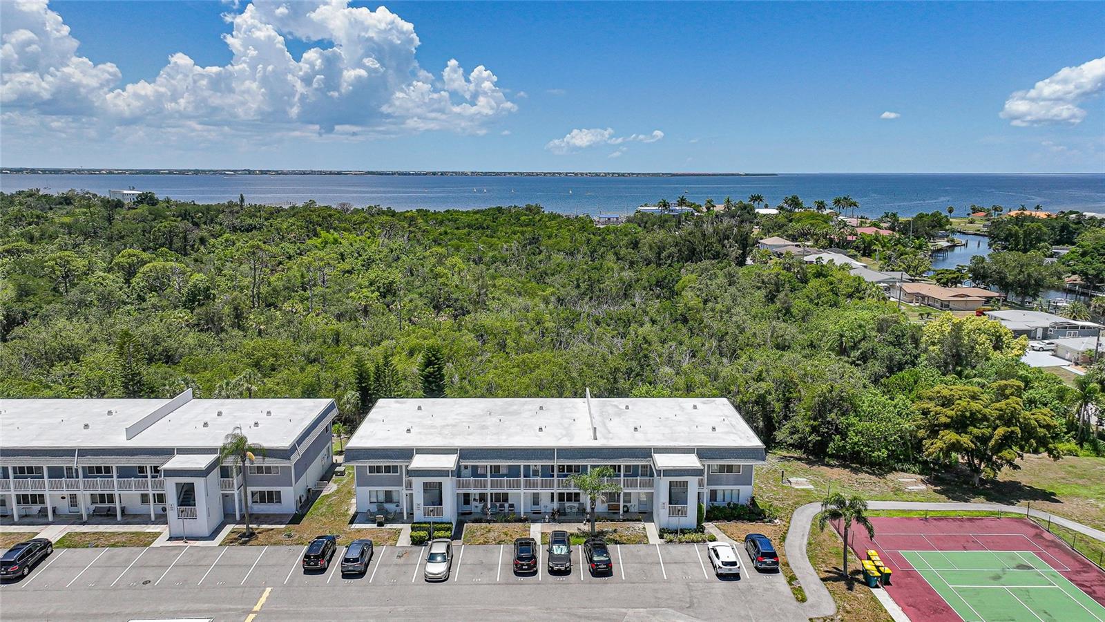 EDGEWATER VILLAGE BLDG H - Residential