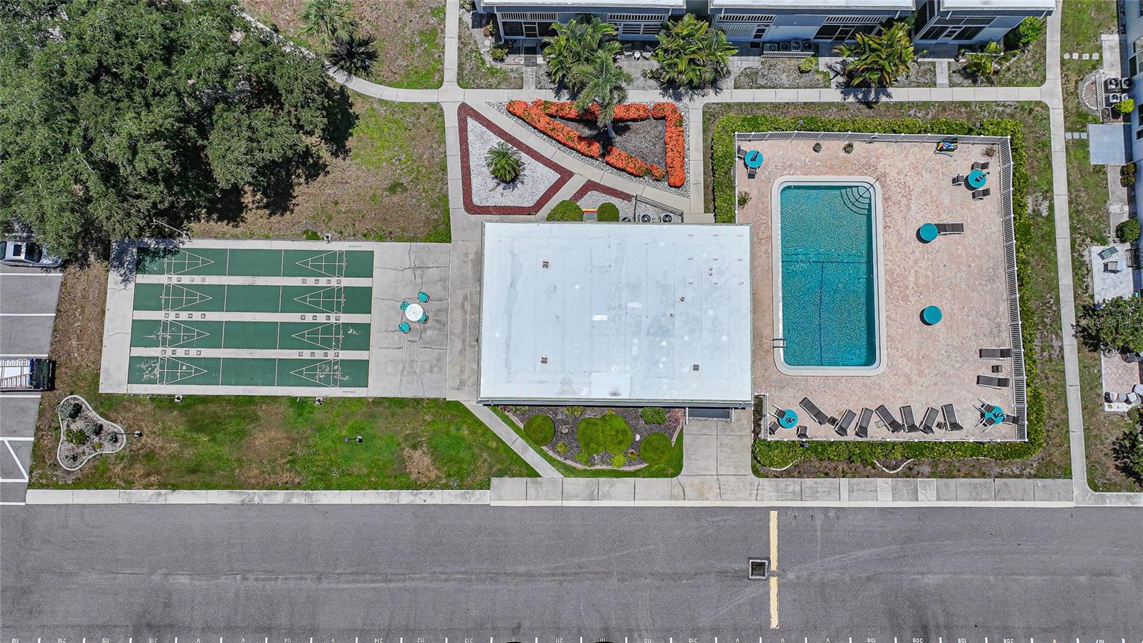 EDGEWATER VILLAGE BLDG H - Residential