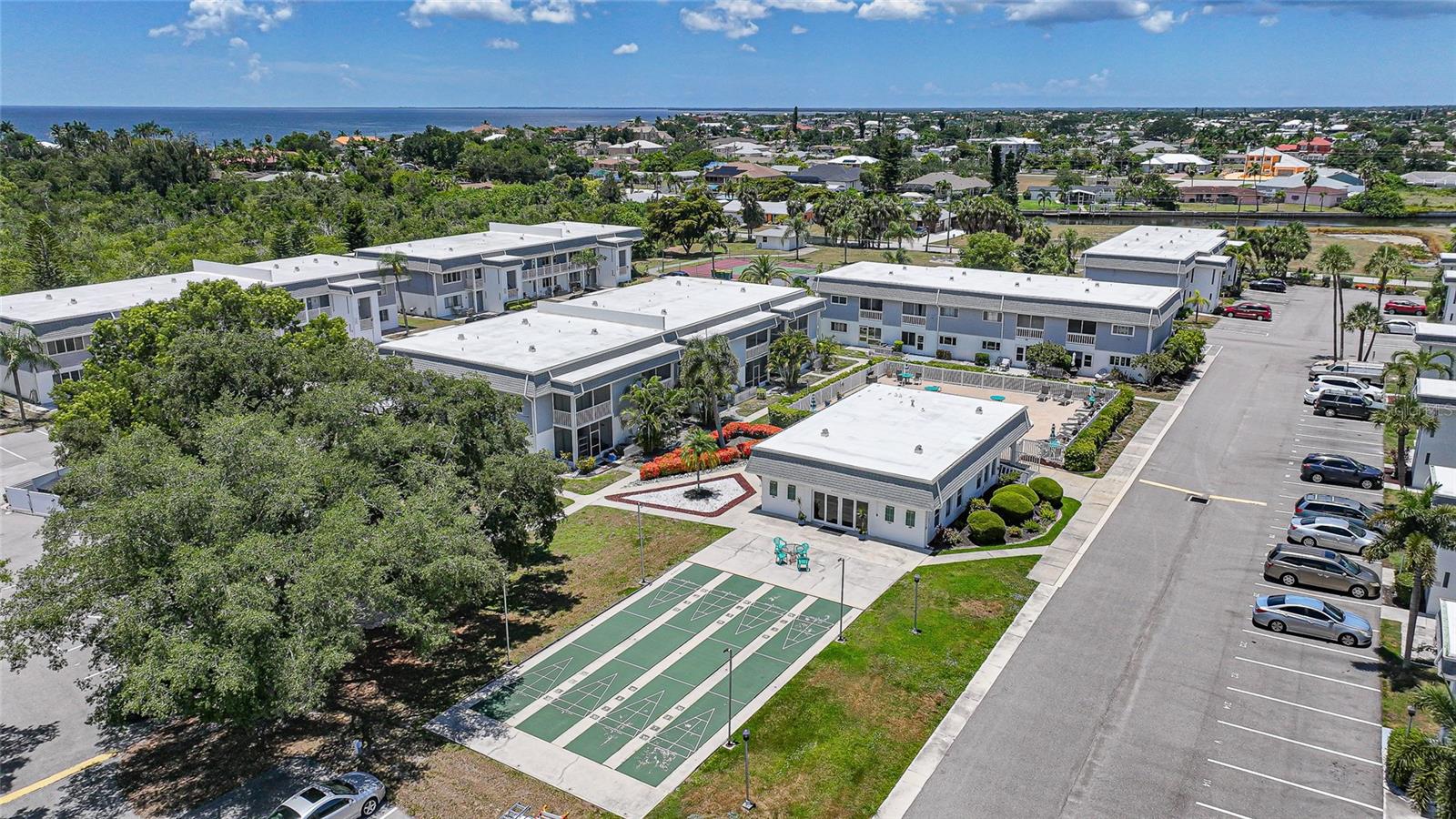 EDGEWATER VILLAGE BLDG H - Residential
