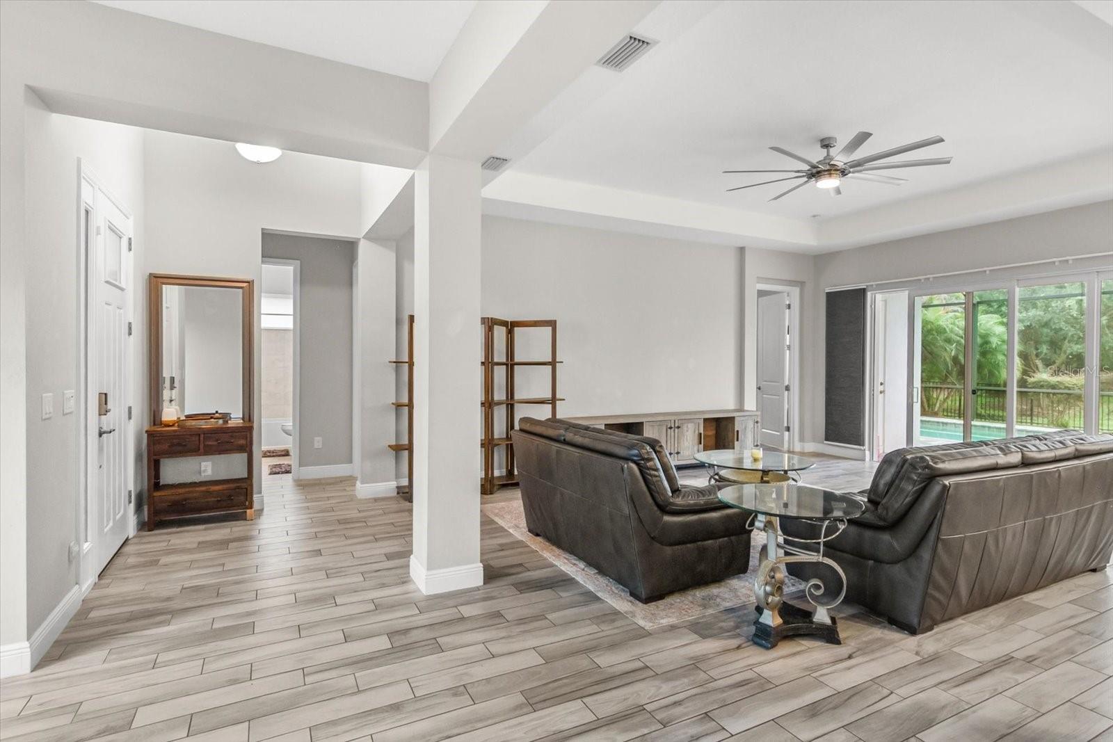 RIVO LAKES - Residential