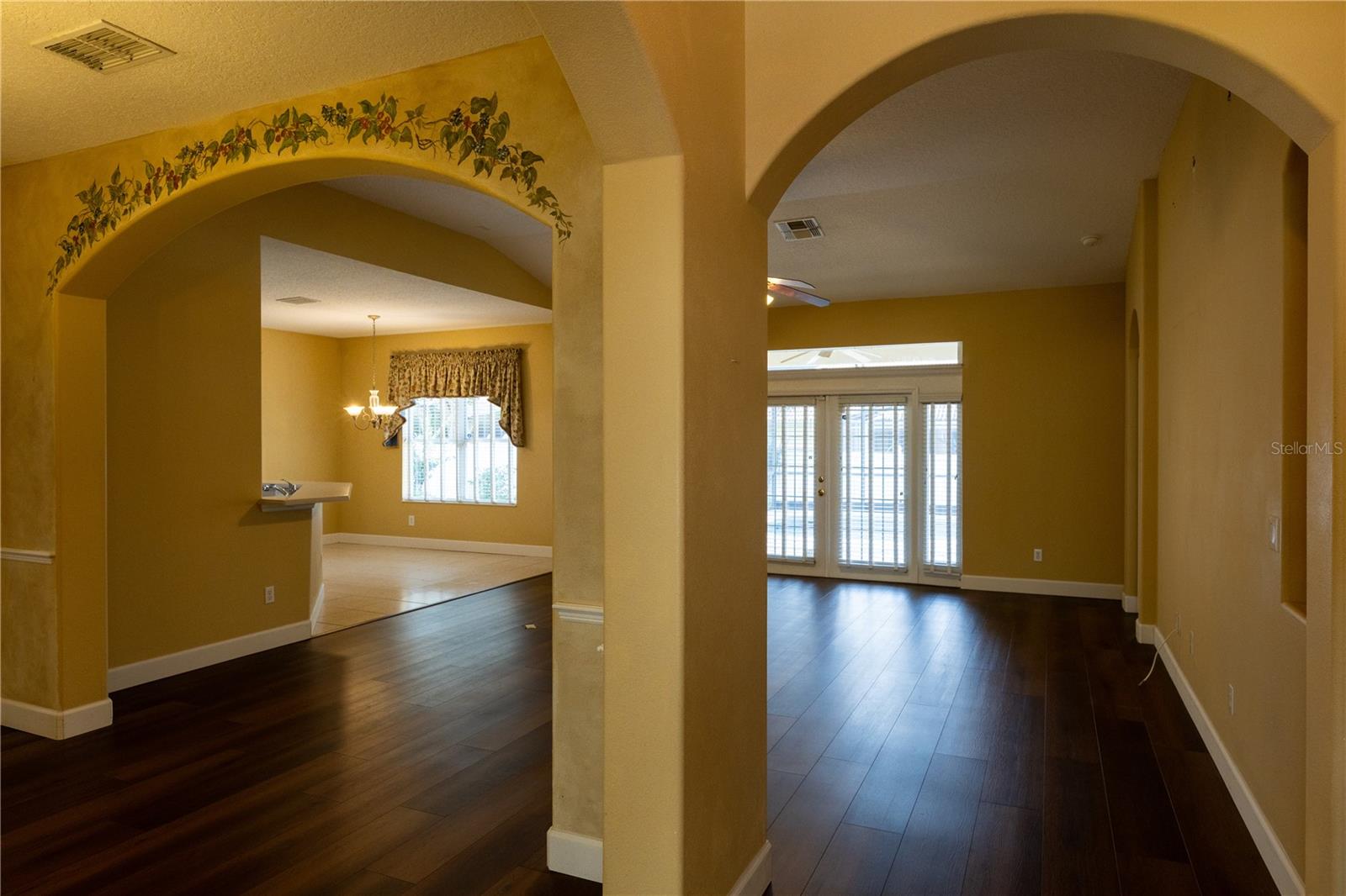 WINDSOR LANDING - Residential