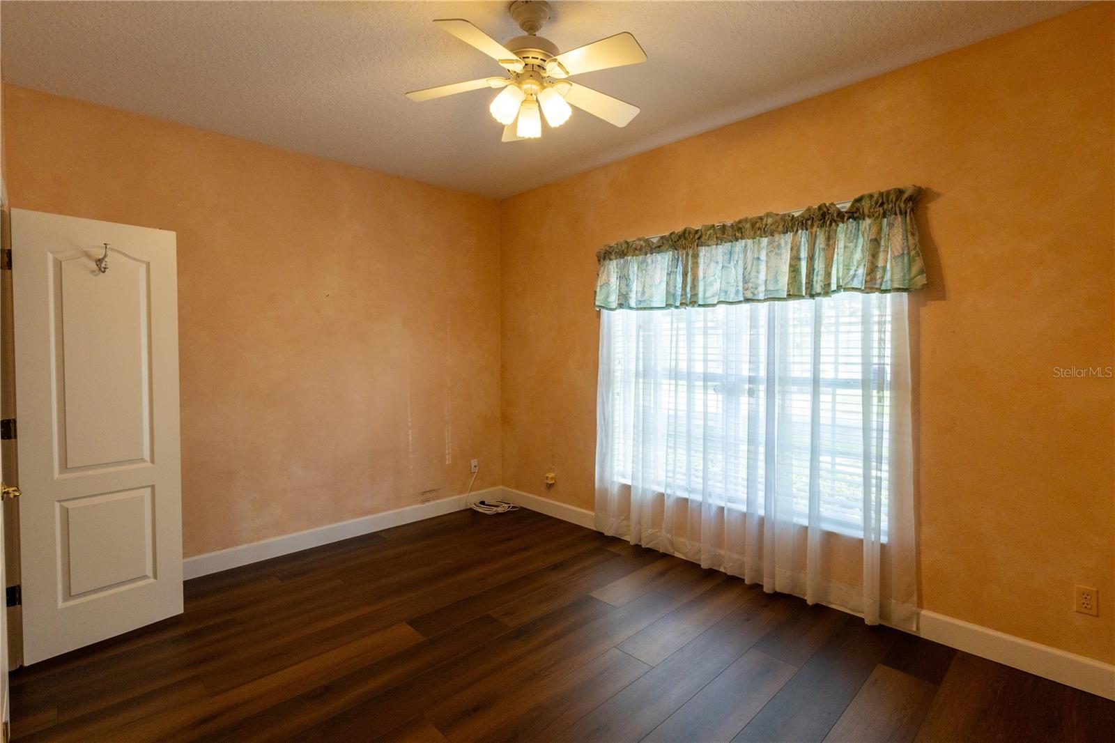 WINDSOR LANDING - Residential