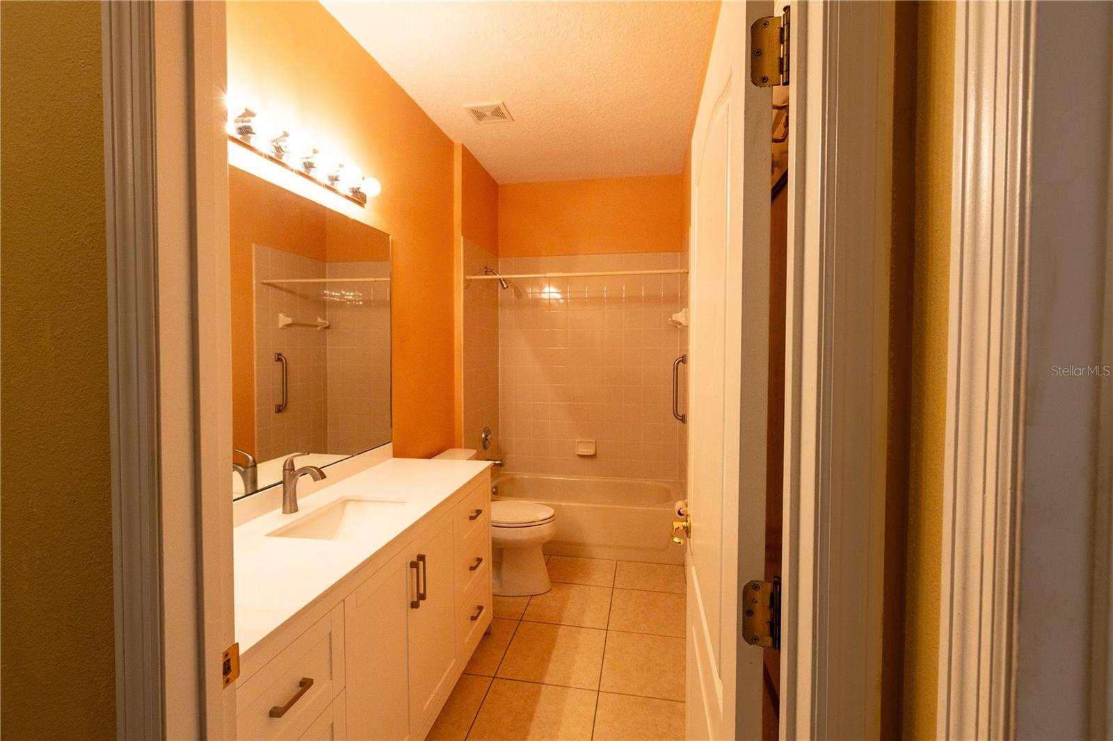 WINDSOR LANDING - Residential