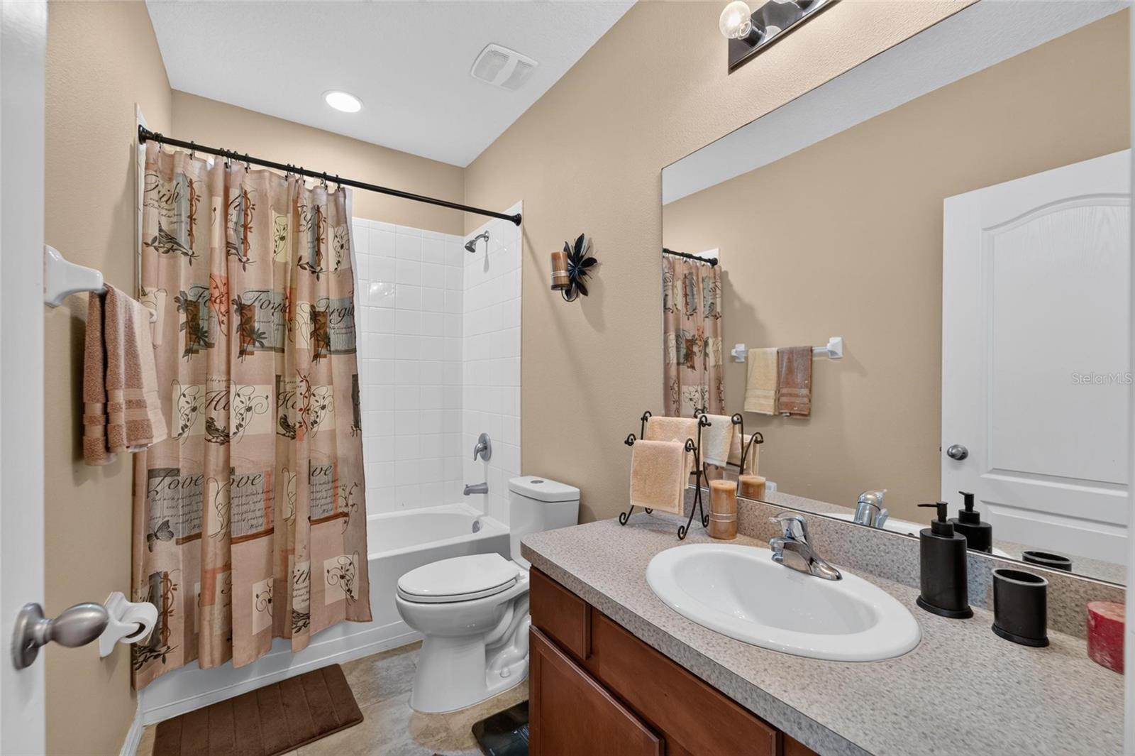 AVELAR CREEK NORTH - Residential