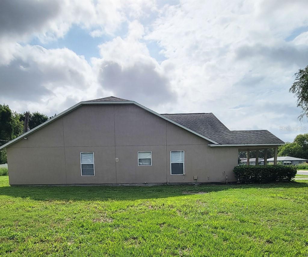 CLEAR LAKE VIEWS - Residential Income