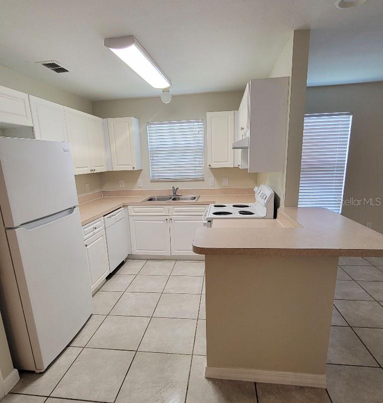 CLEAR LAKE VIEWS - Residential Income