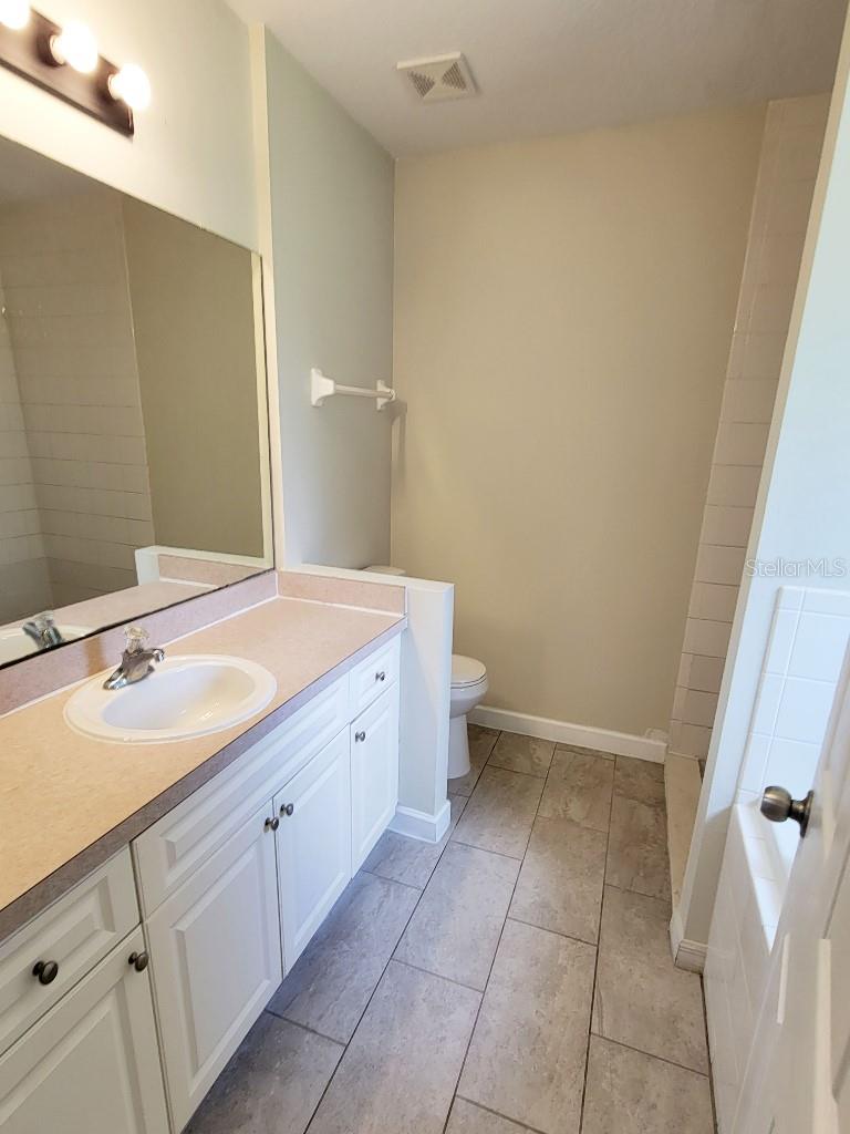 CLEAR LAKE VIEWS - Residential Income