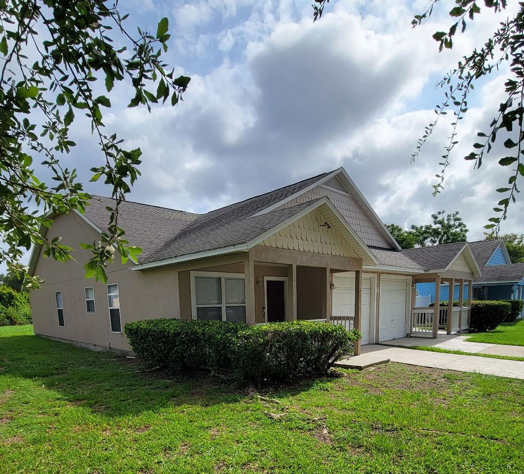 CLEAR LAKE VIEWS - Residential Income