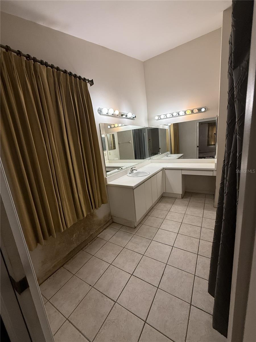 DELTONA LAKES UNIT 38 - Residential