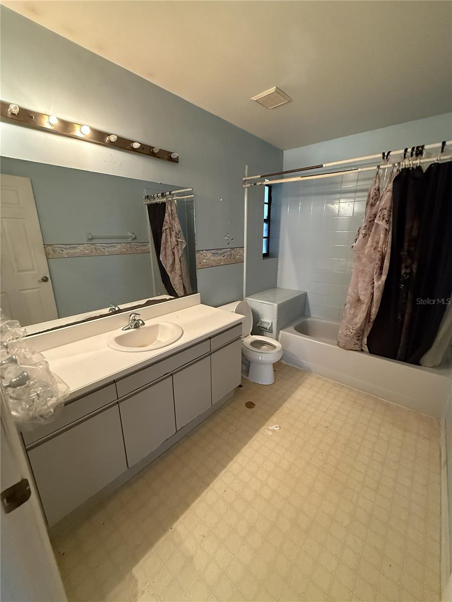 DELTONA LAKES UNIT 38 - Residential