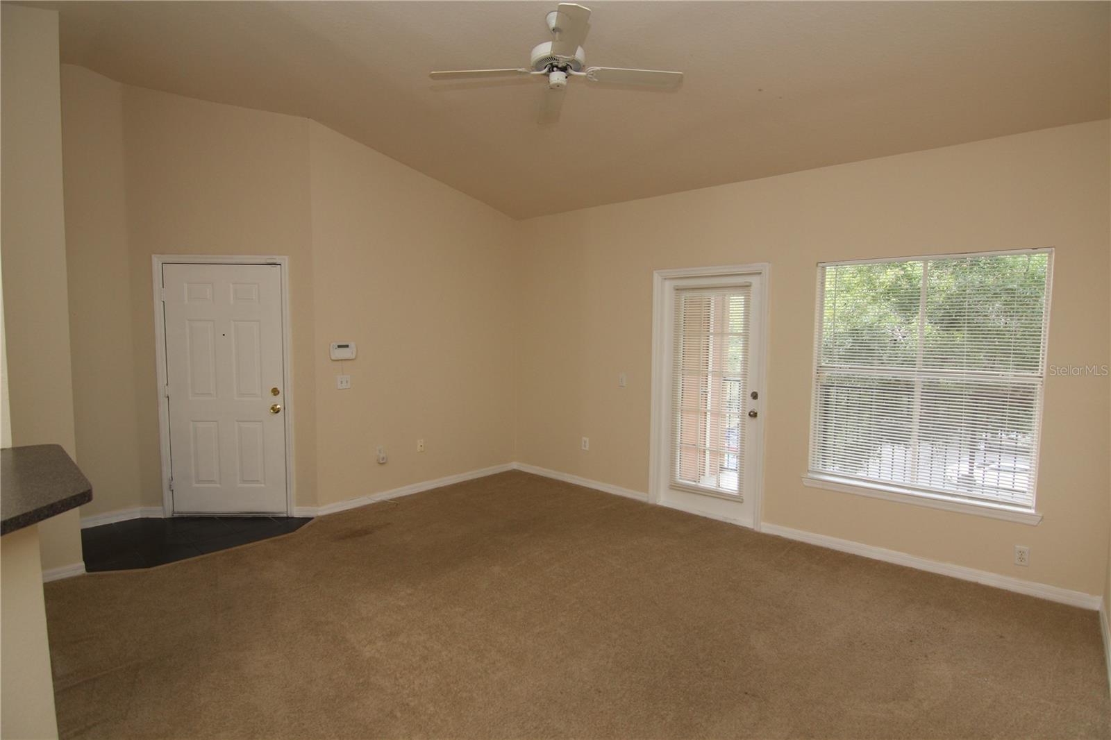 FOUNTAINS/METRO WEST - Residential Lease