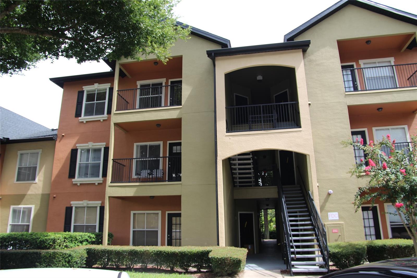 FOUNTAINS/METRO WEST - Residential Lease