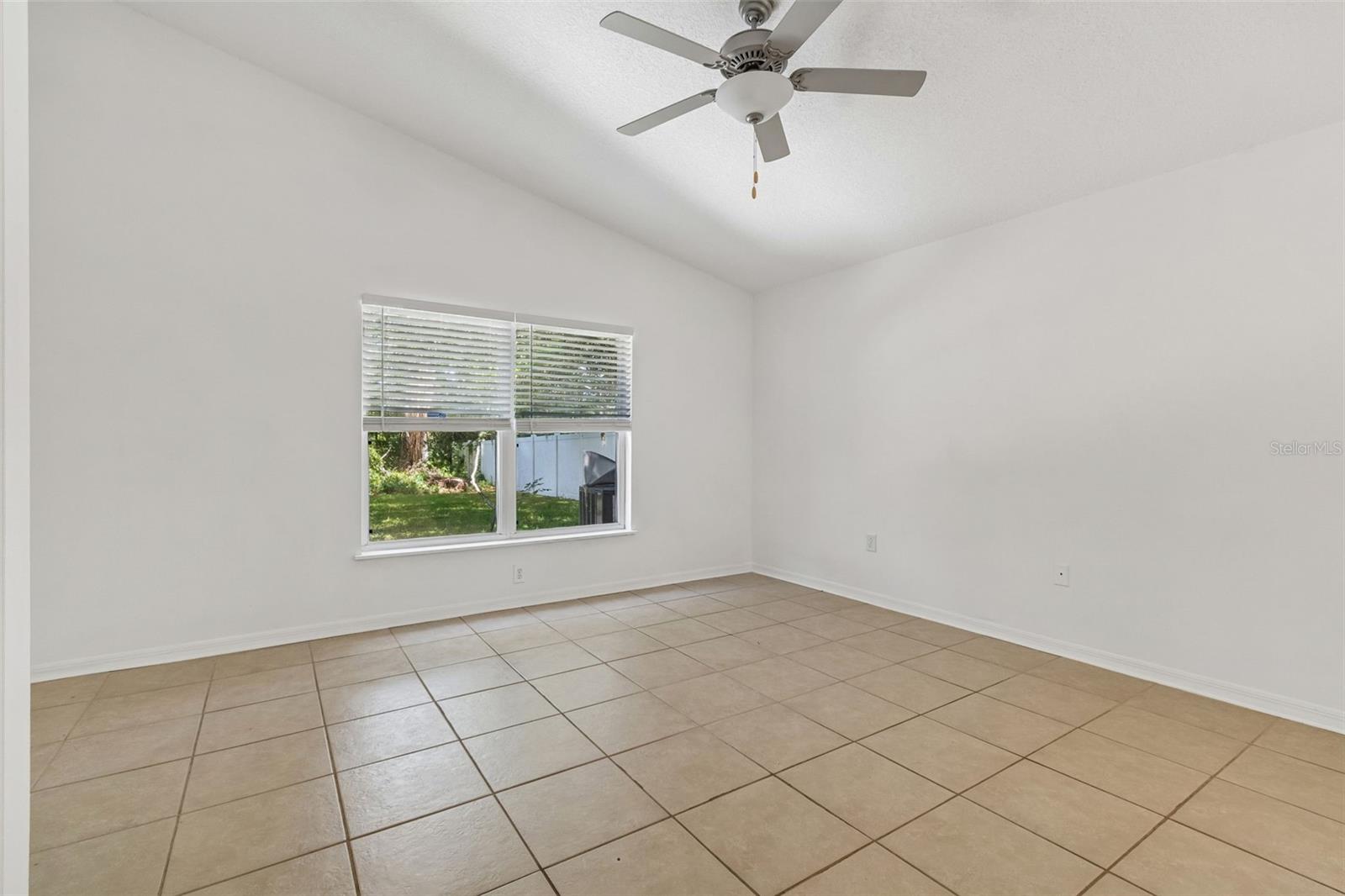 MEADOW POINTE - Residential Lease