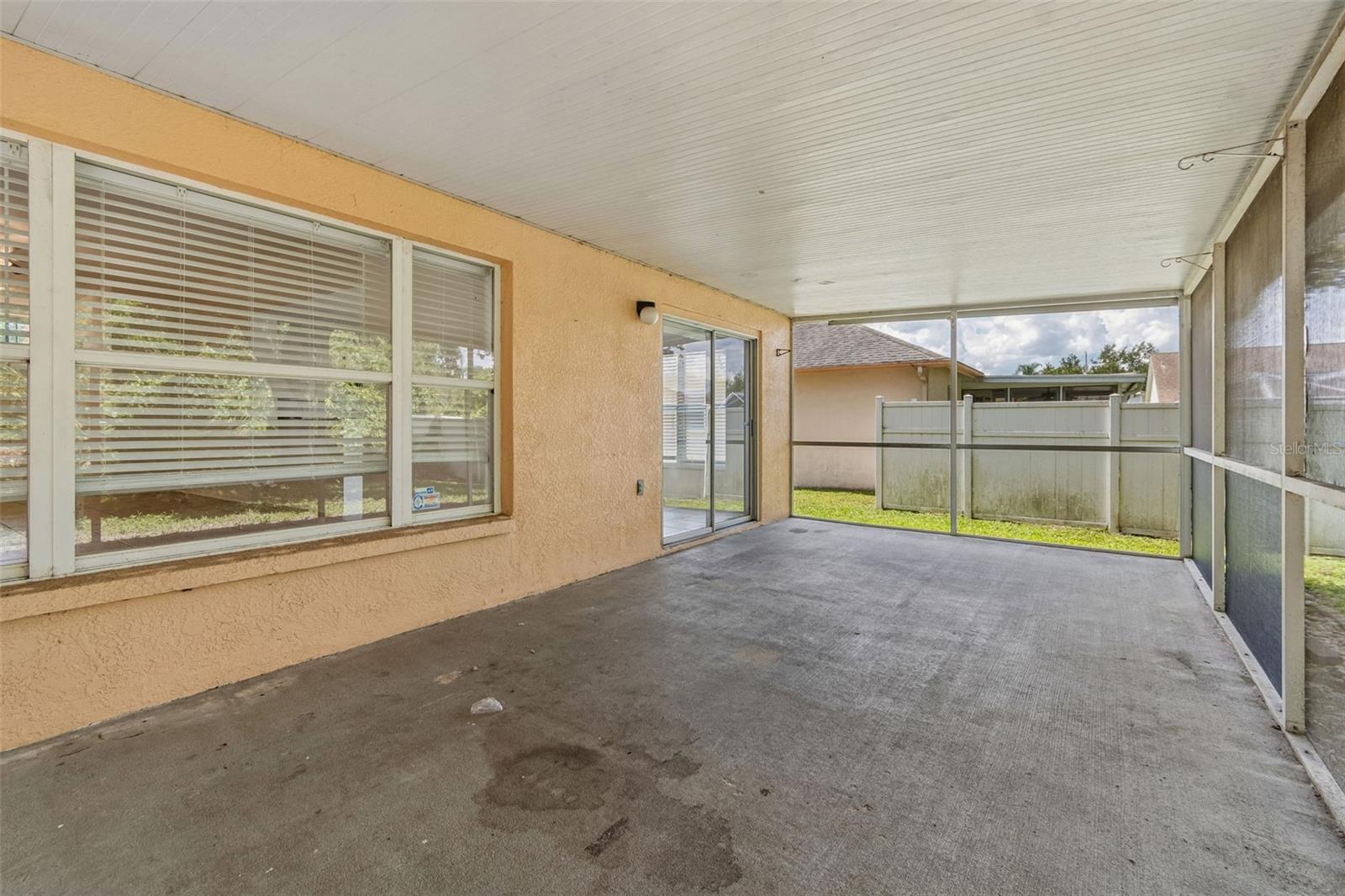 MEADOW POINTE - Residential Lease