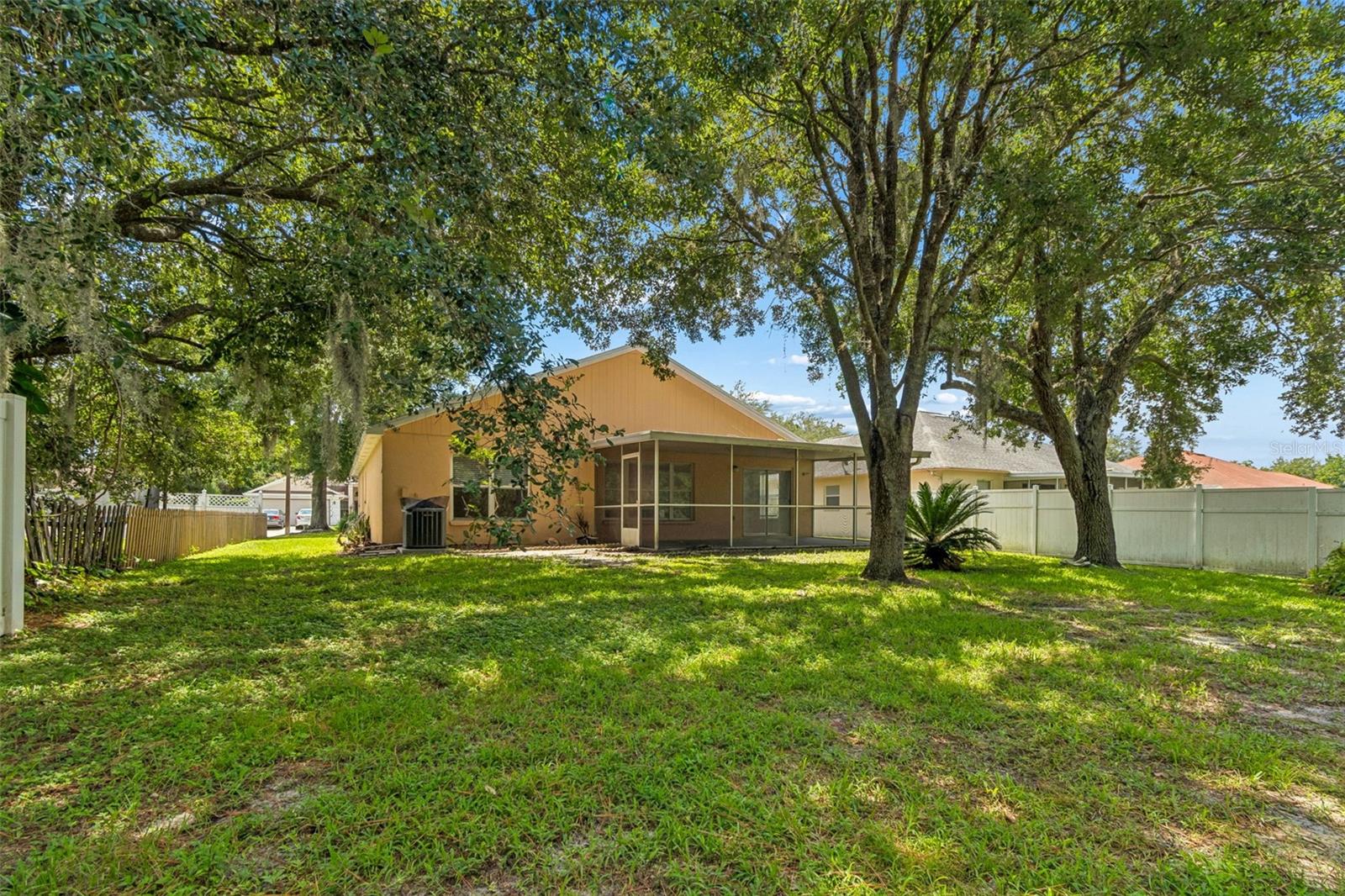 MEADOW POINTE - Residential Lease