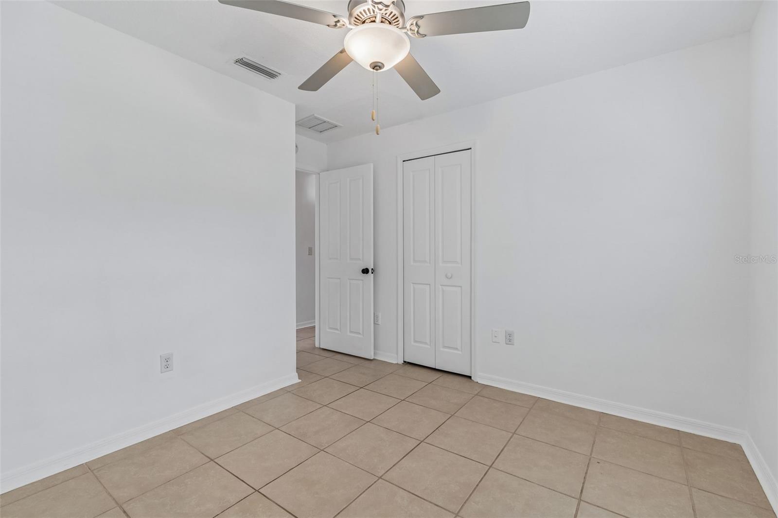 MEADOW POINTE - Residential Lease