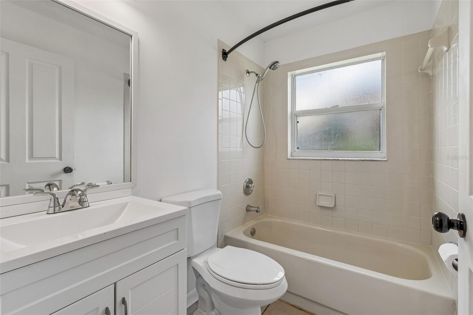MEADOW POINTE - Residential Lease