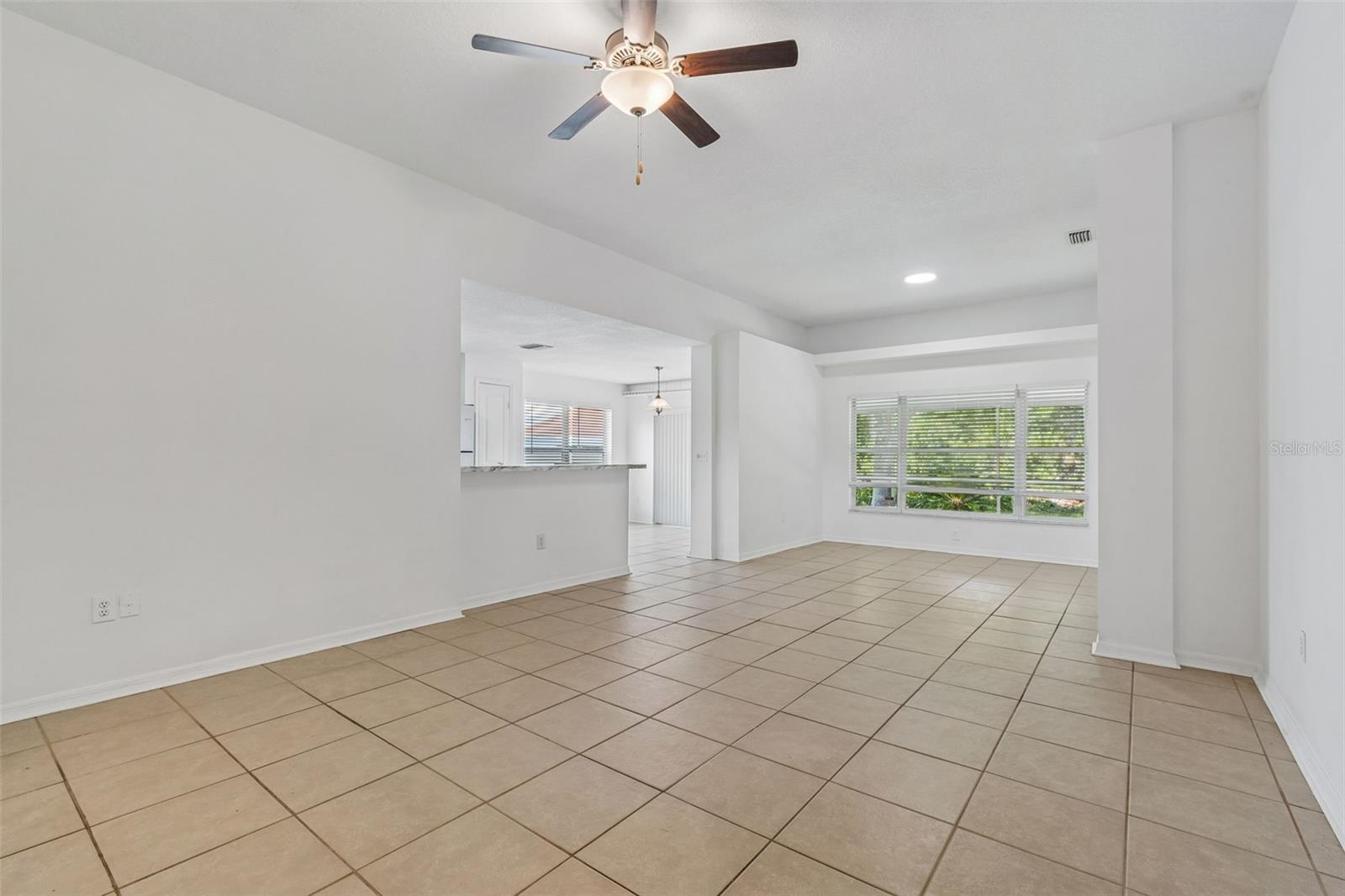 MEADOW POINTE - Residential Lease