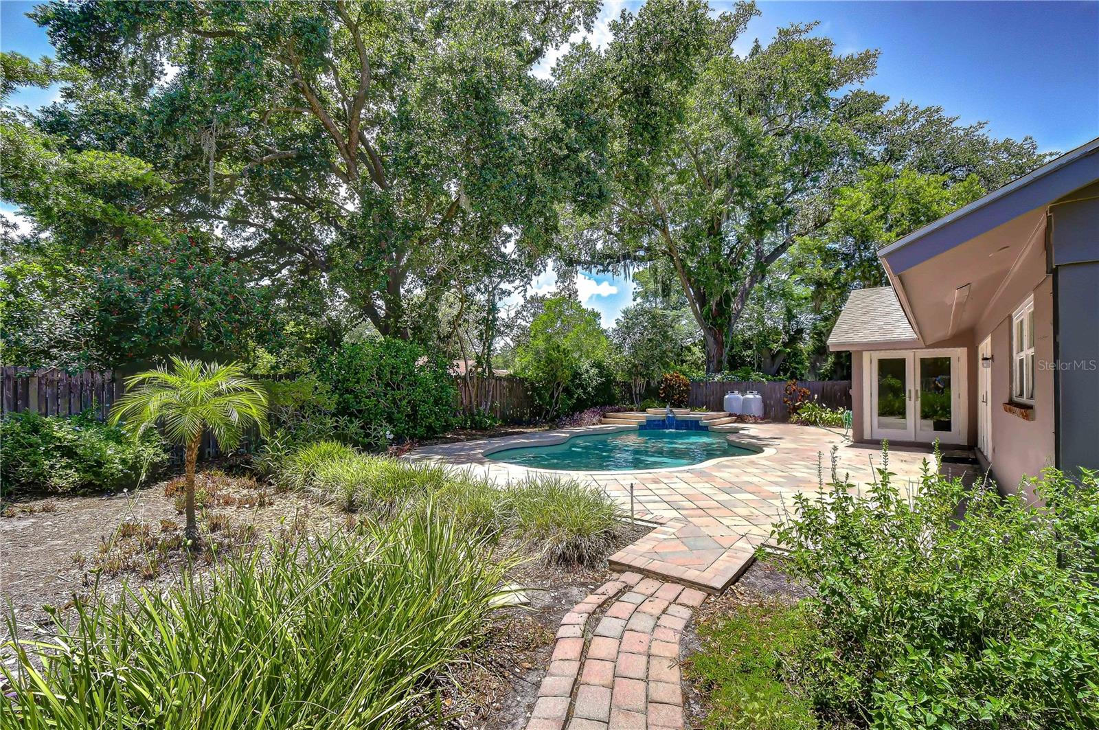 CARROLLWOOD SUB UN 27 - Residential