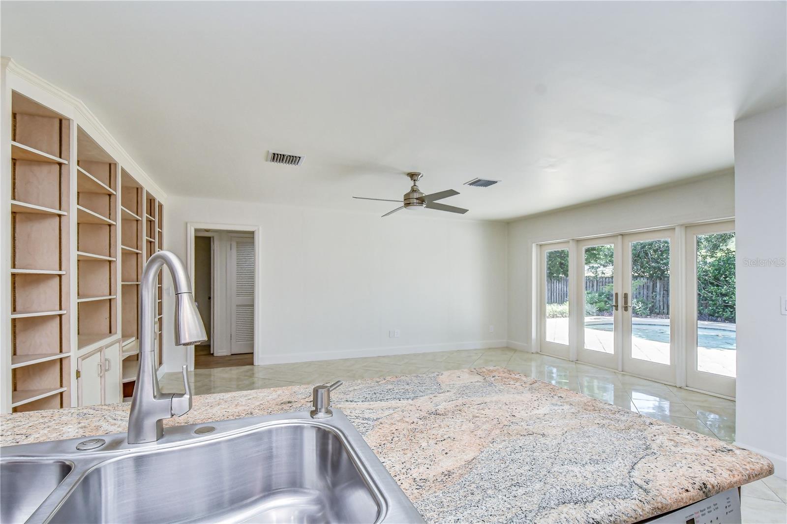 CARROLLWOOD SUB UN 27 - Residential