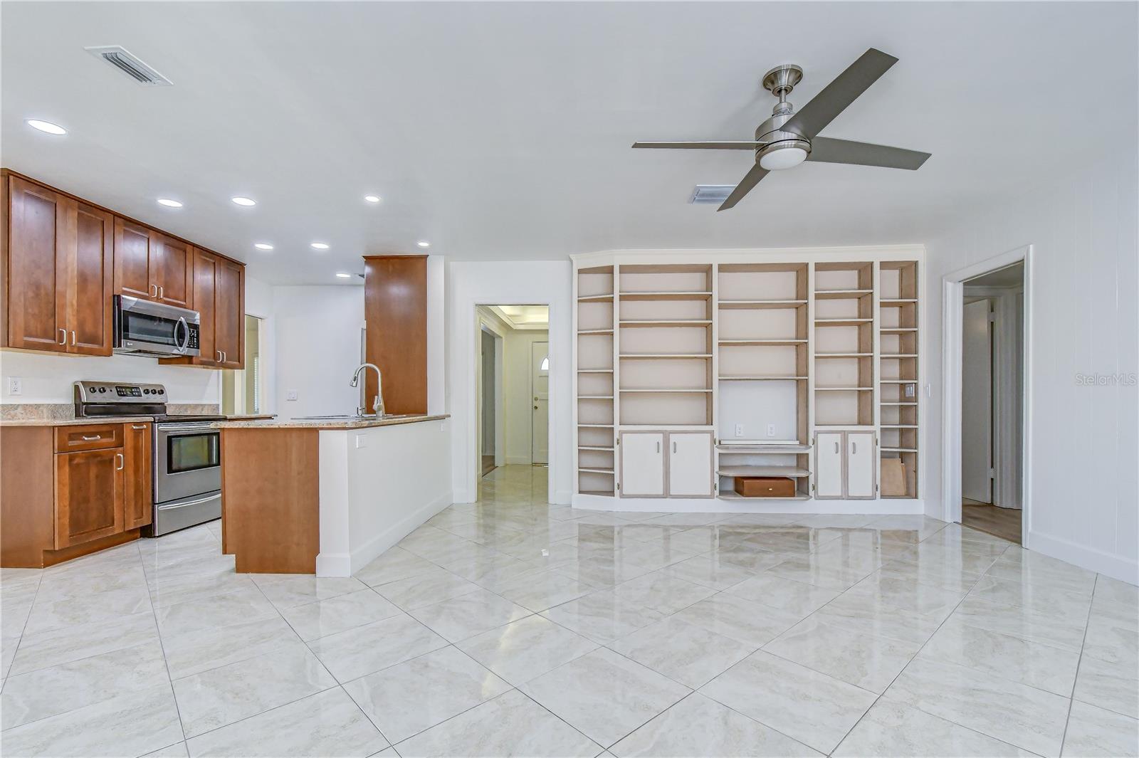 CARROLLWOOD SUB UN 27 - Residential