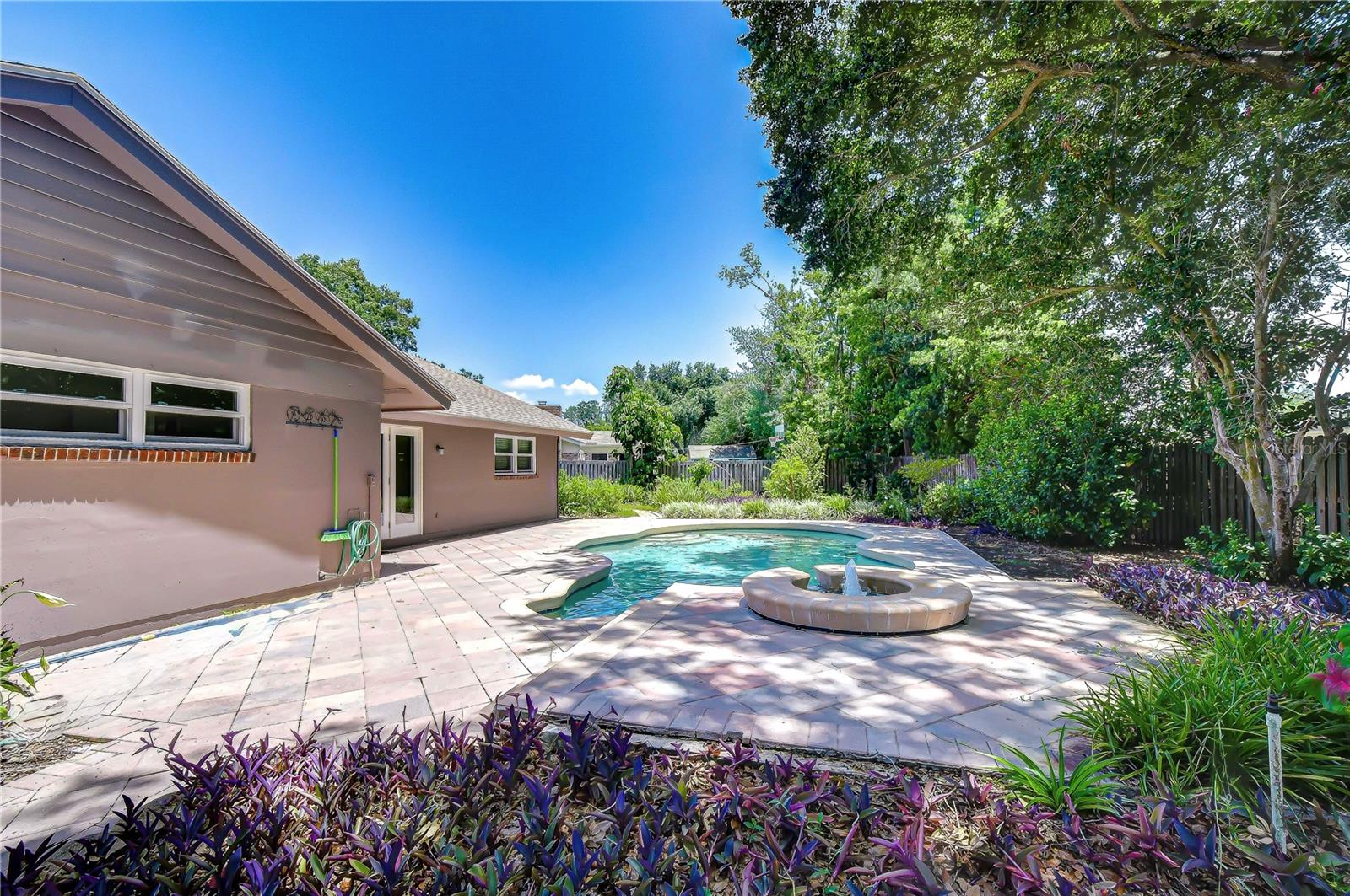 CARROLLWOOD SUB UN 27 - Residential