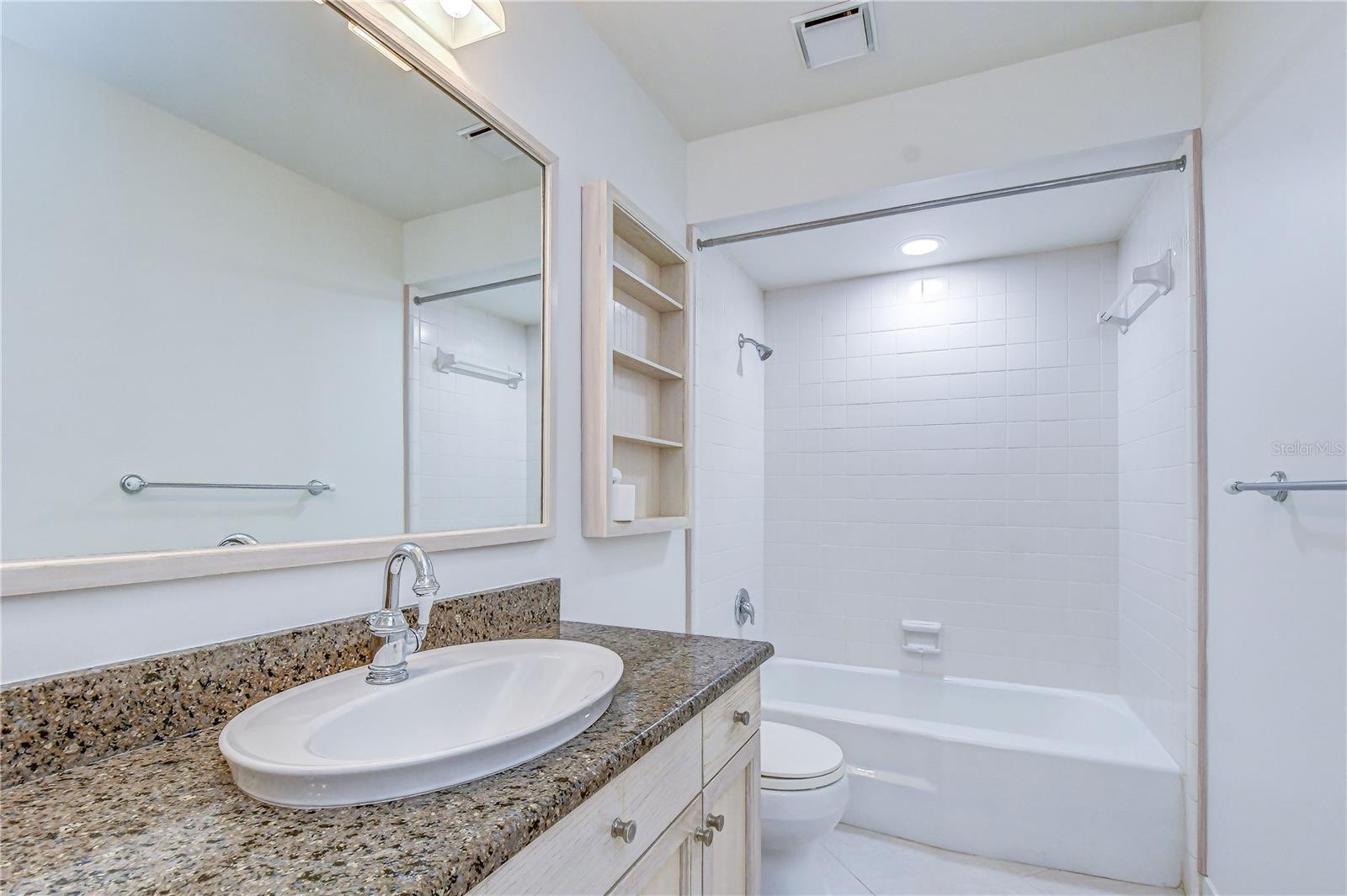 CARROLLWOOD SUB UN 27 - Residential