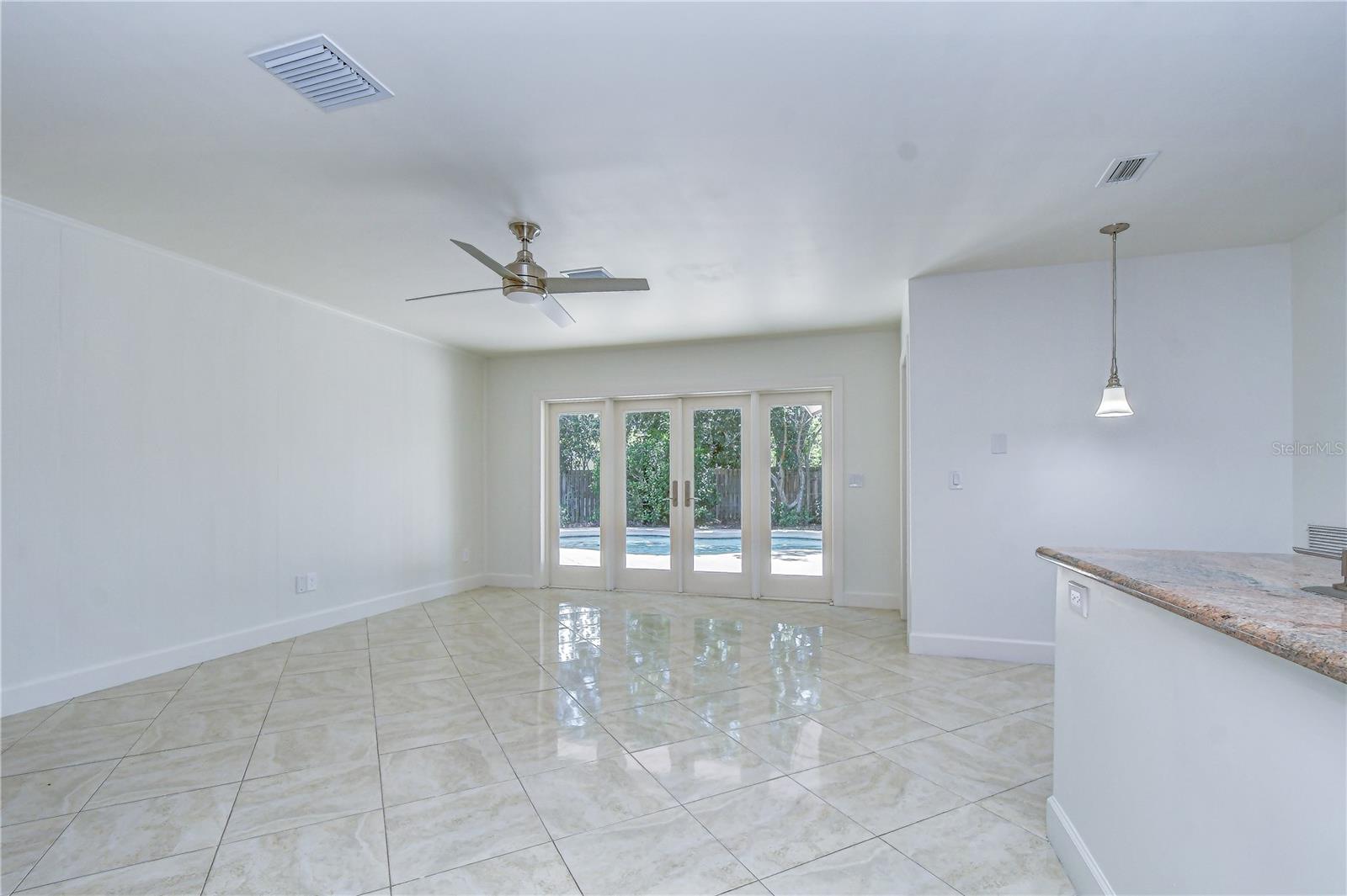 CARROLLWOOD SUB UN 27 - Residential