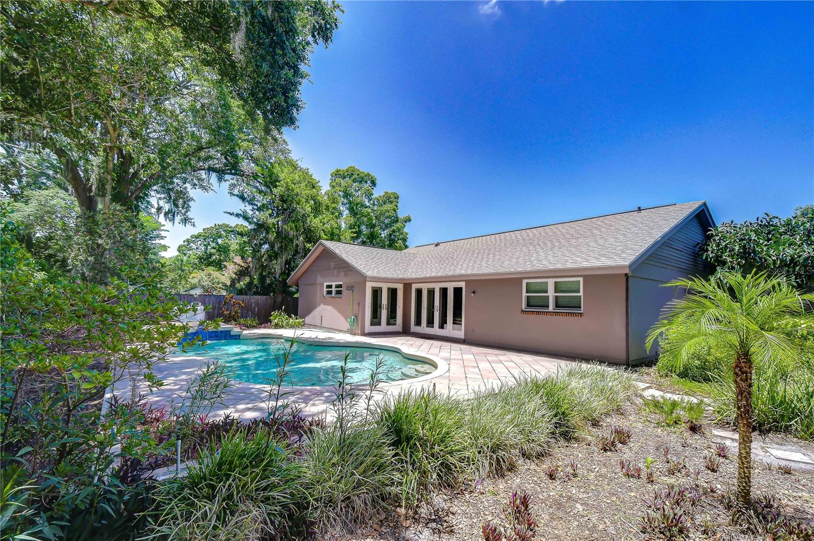 CARROLLWOOD SUB UN 27 - Residential