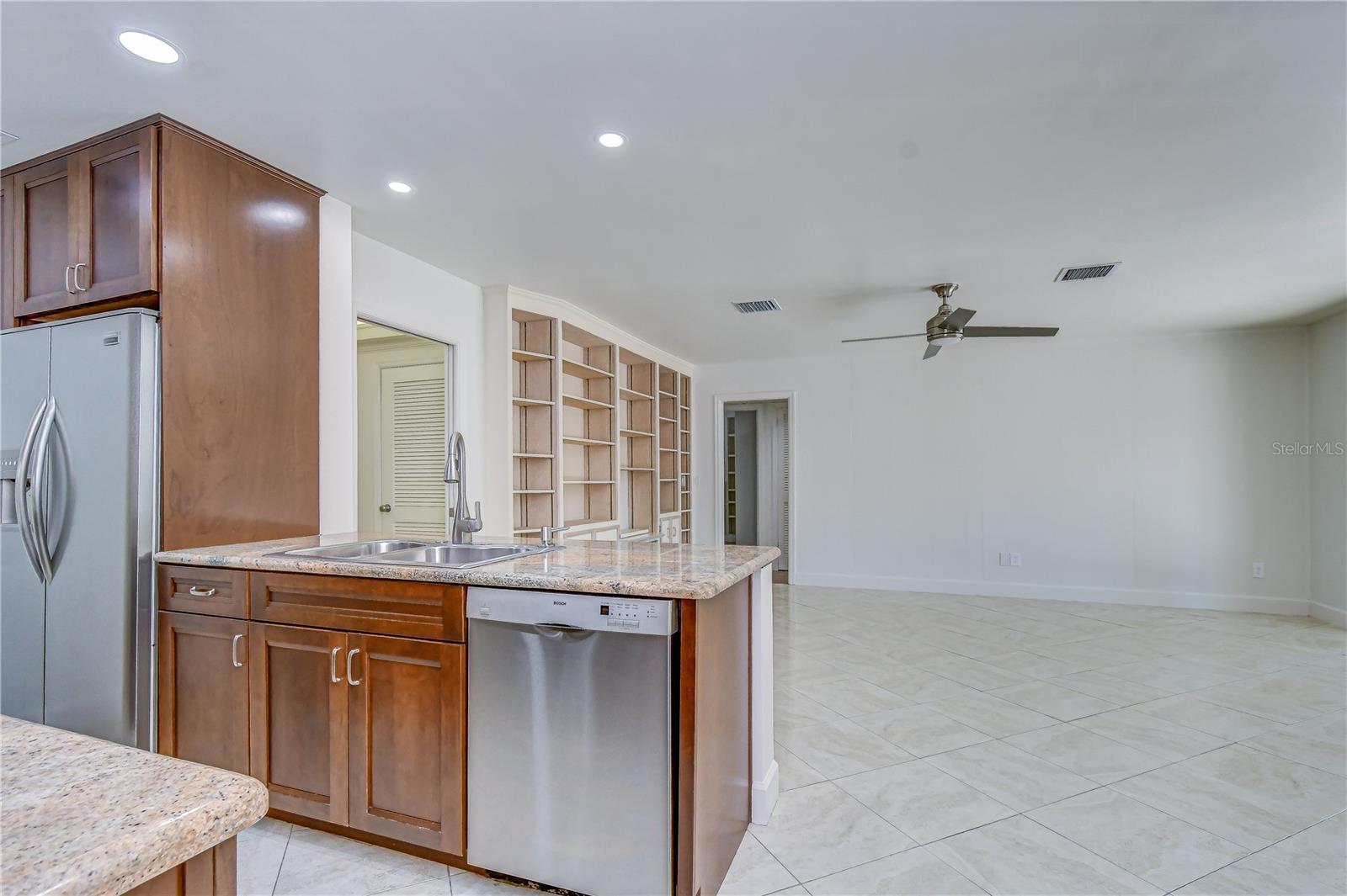 CARROLLWOOD SUB UN 27 - Residential
