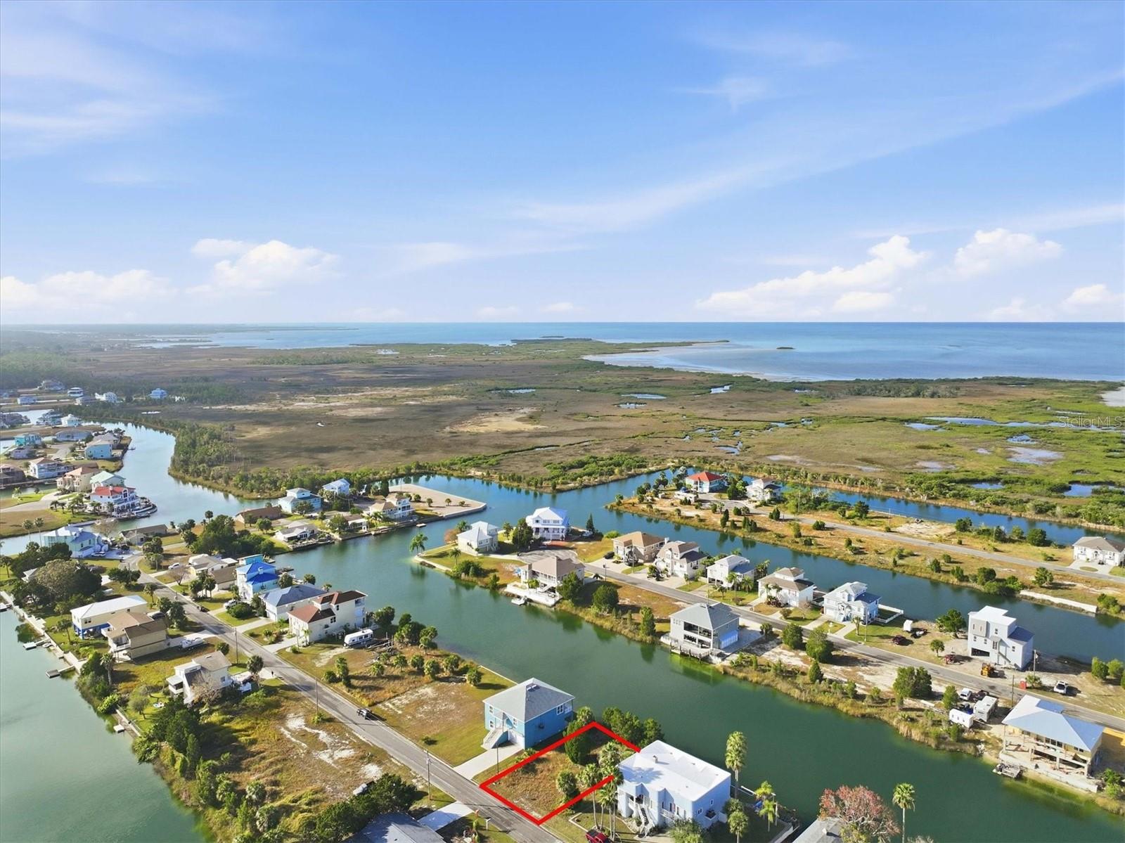 HERNANDO BEACH - Land