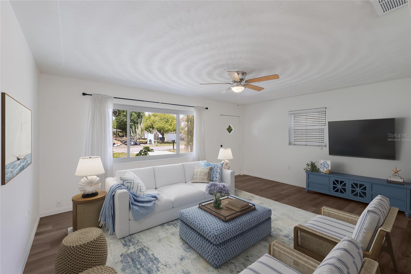 BAHAMA HEIGHTS - Residential