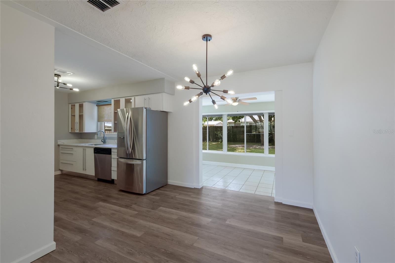 BAHAMA HEIGHTS - Residential