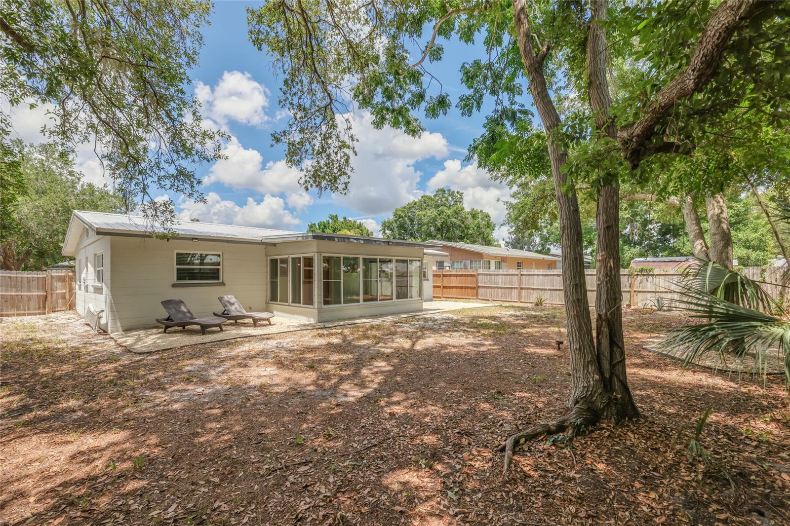 BAHAMA HEIGHTS - Residential