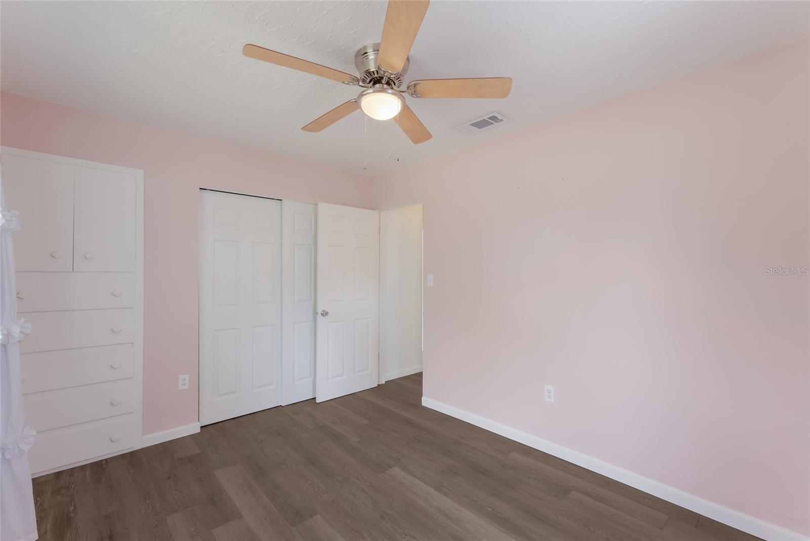 BAHAMA HEIGHTS - Residential