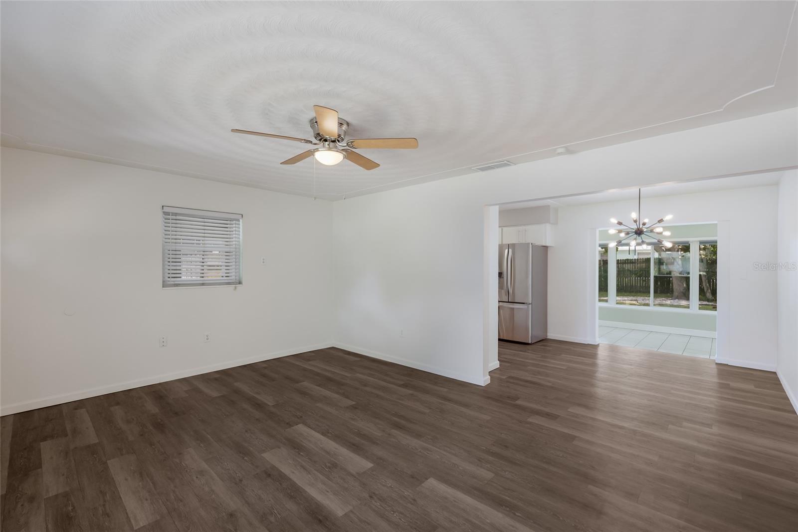 BAHAMA HEIGHTS - Residential