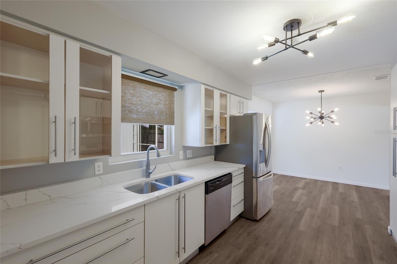 BAHAMA HEIGHTS - Residential