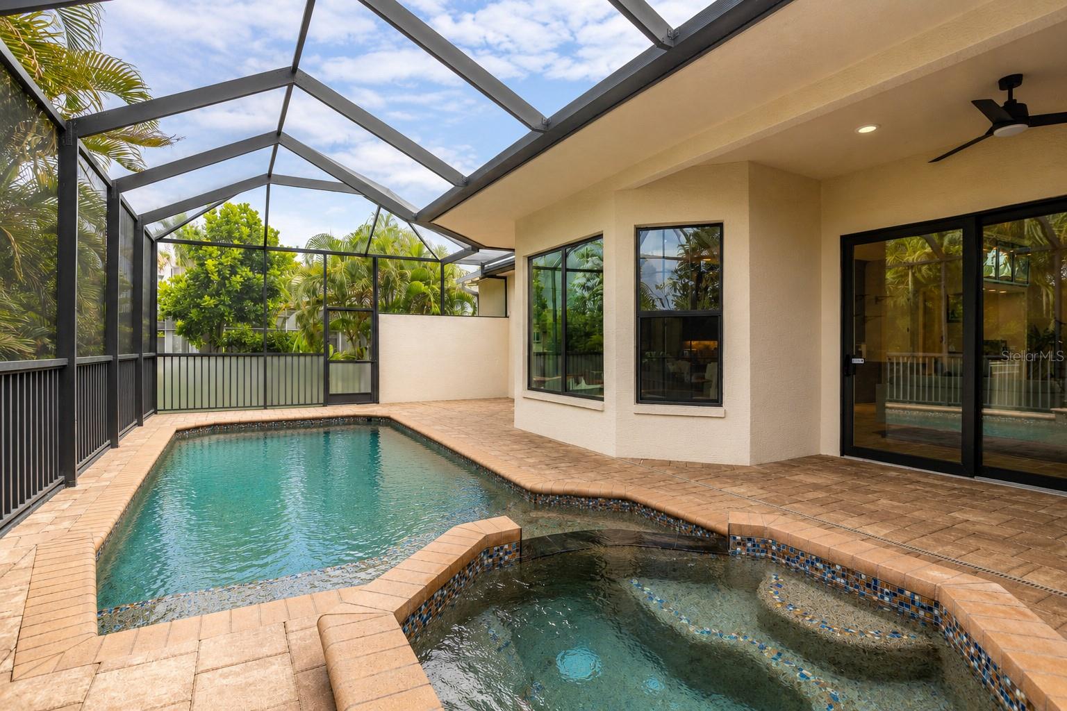 BAY ISLES - Residential