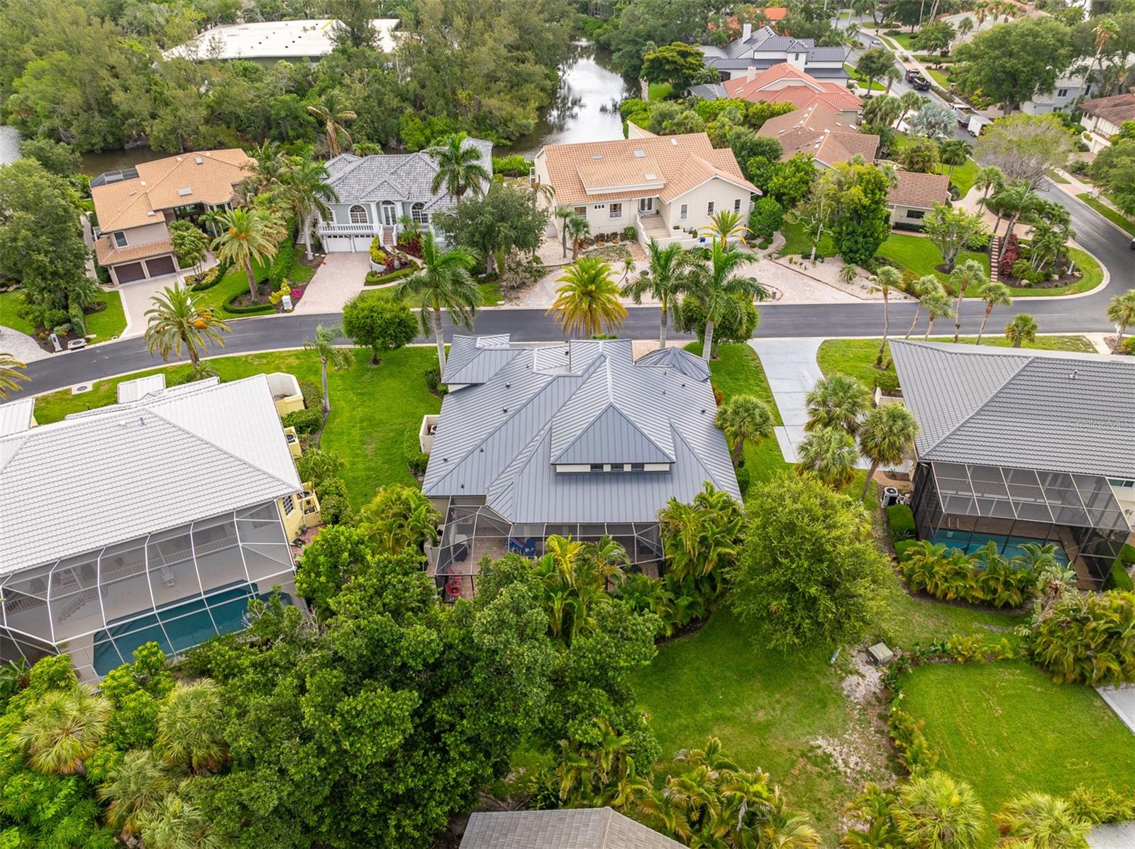 BAY ISLES - Residential