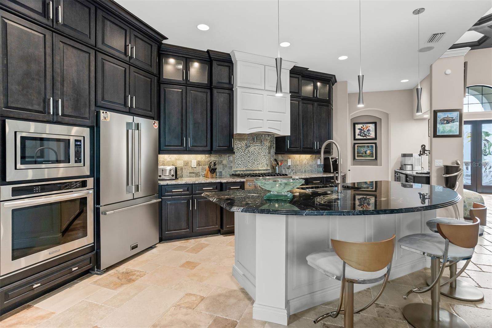 BAY ISLES - Residential