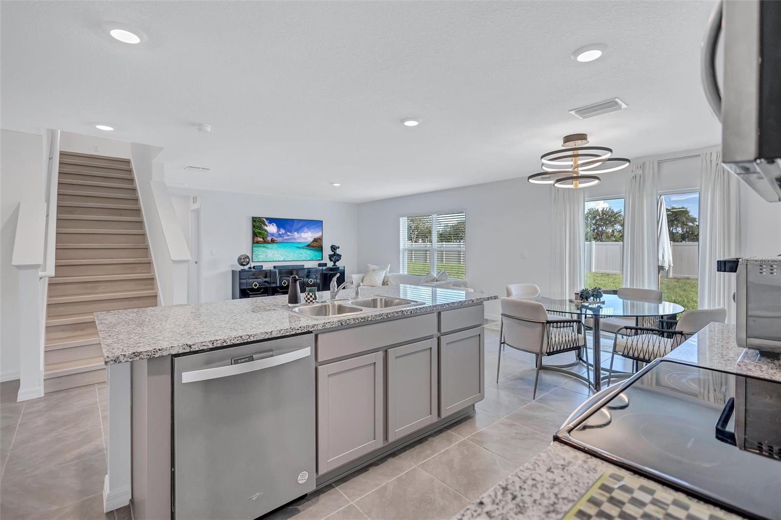 RIVER PARK - Residential