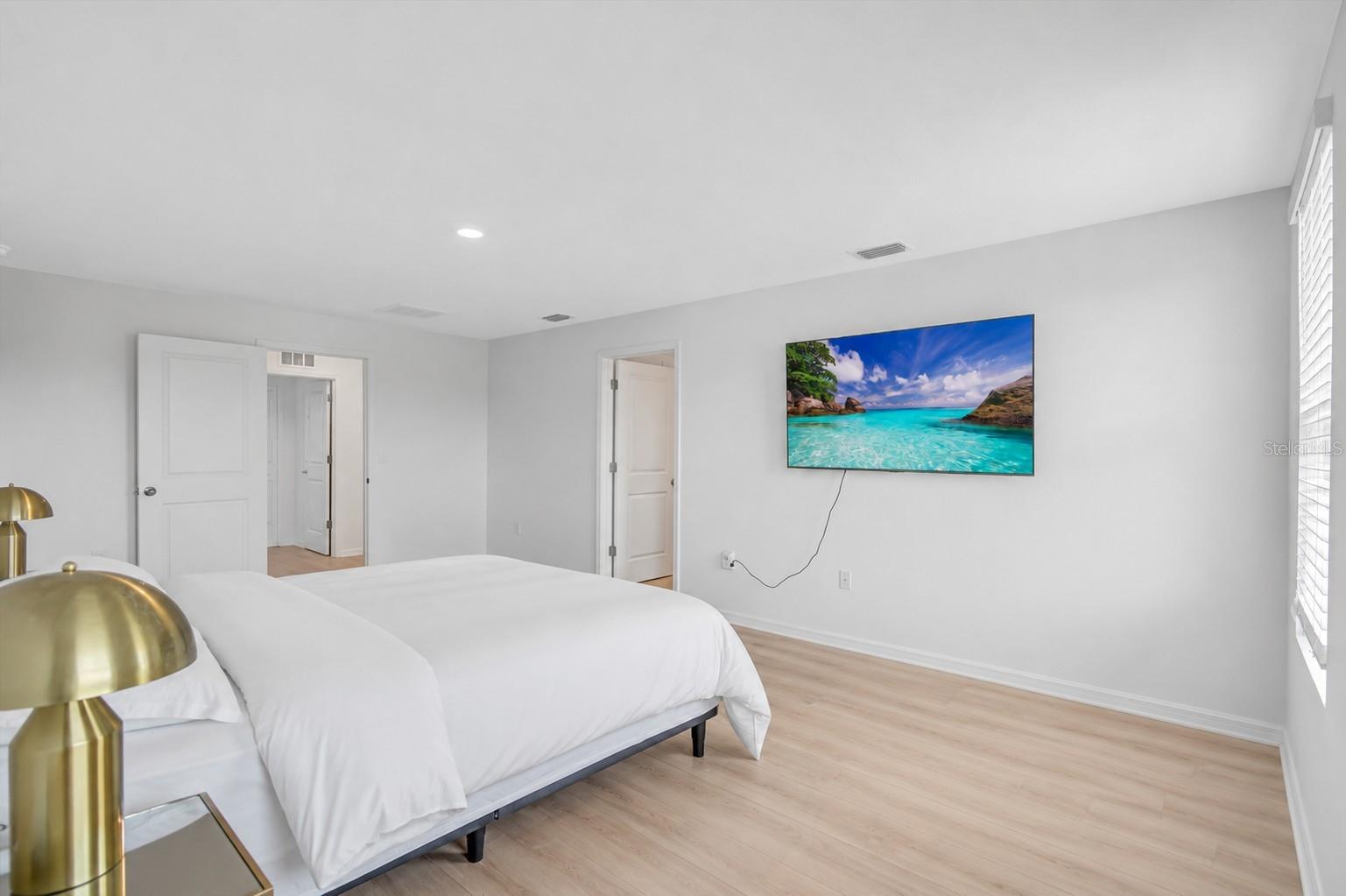 RIVER PARK - Residential