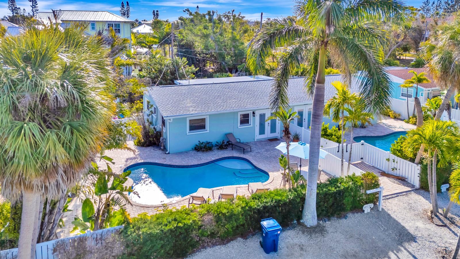 BLUE WAVE VILLA - Residential